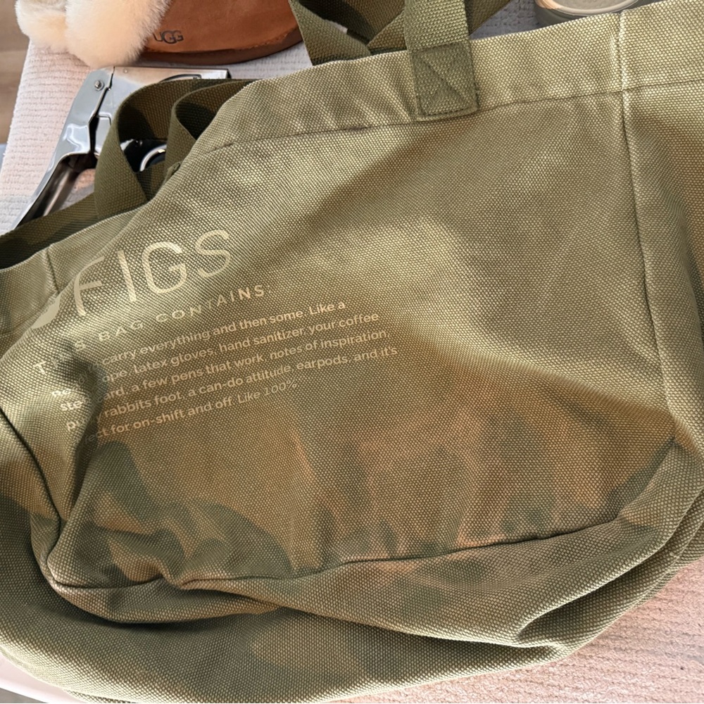 FIGS TOTE